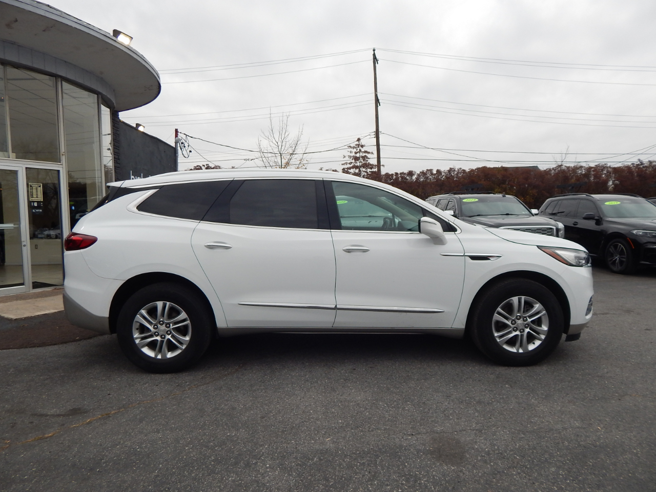 Buick Enclave Essence 2021