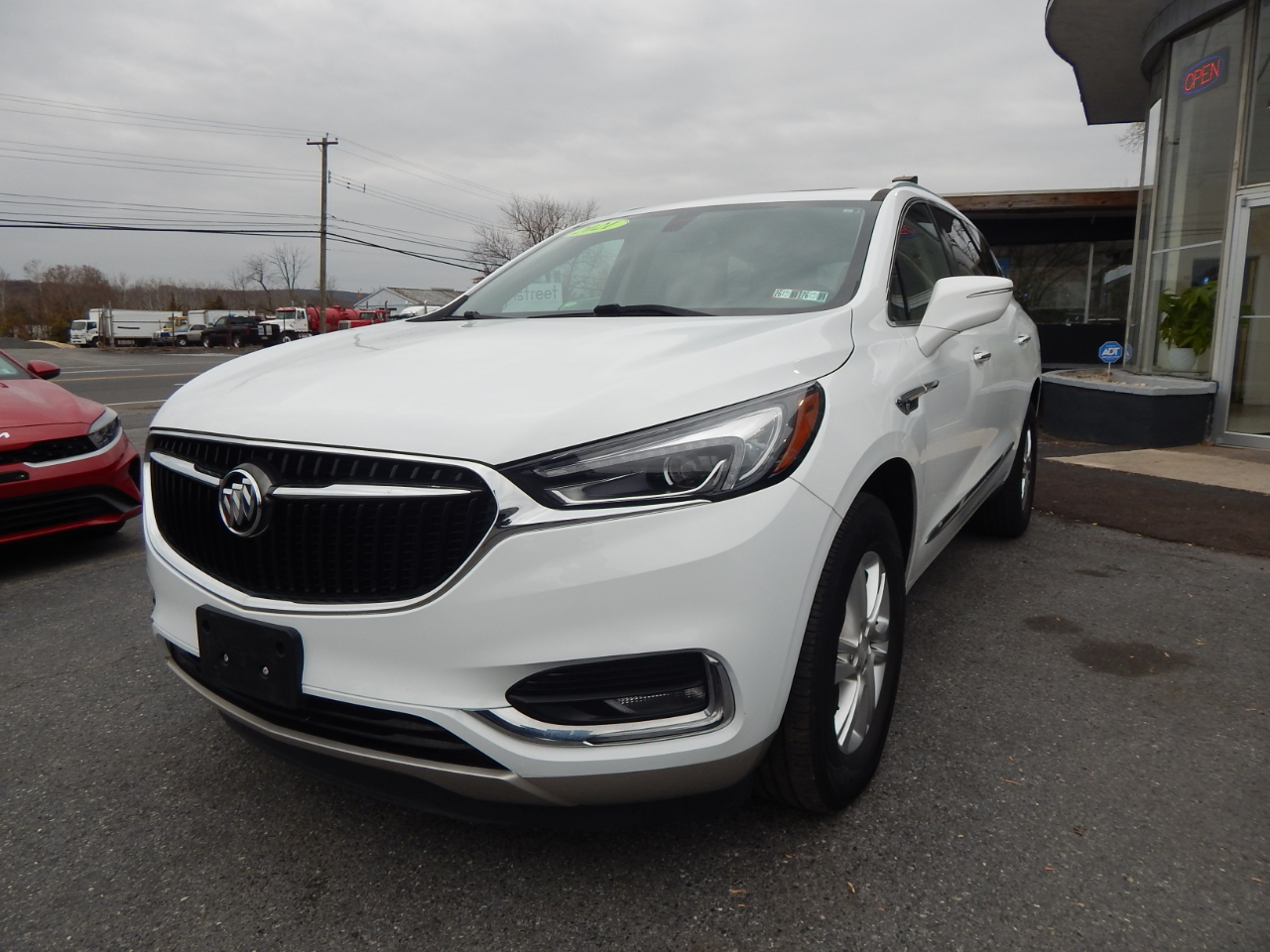 Buick Enclave Essence 2021