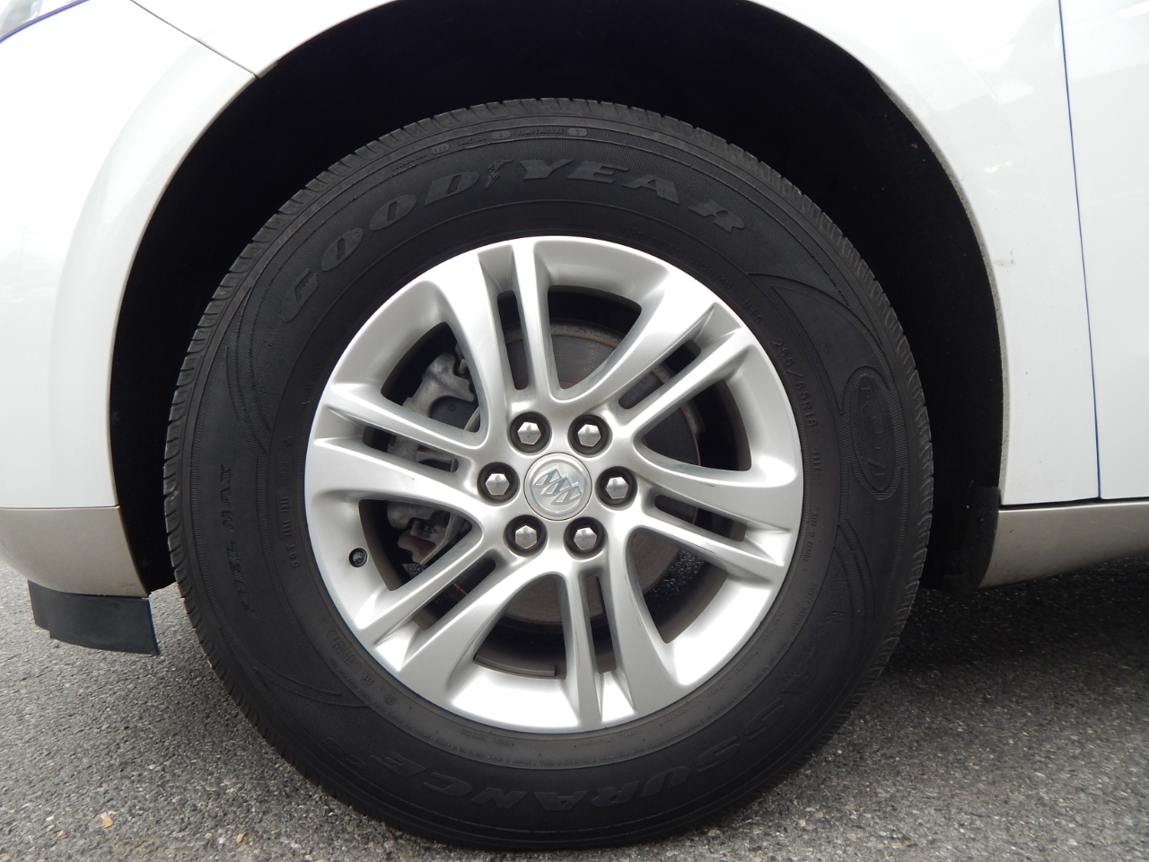 Buick Enclave Essence 2021