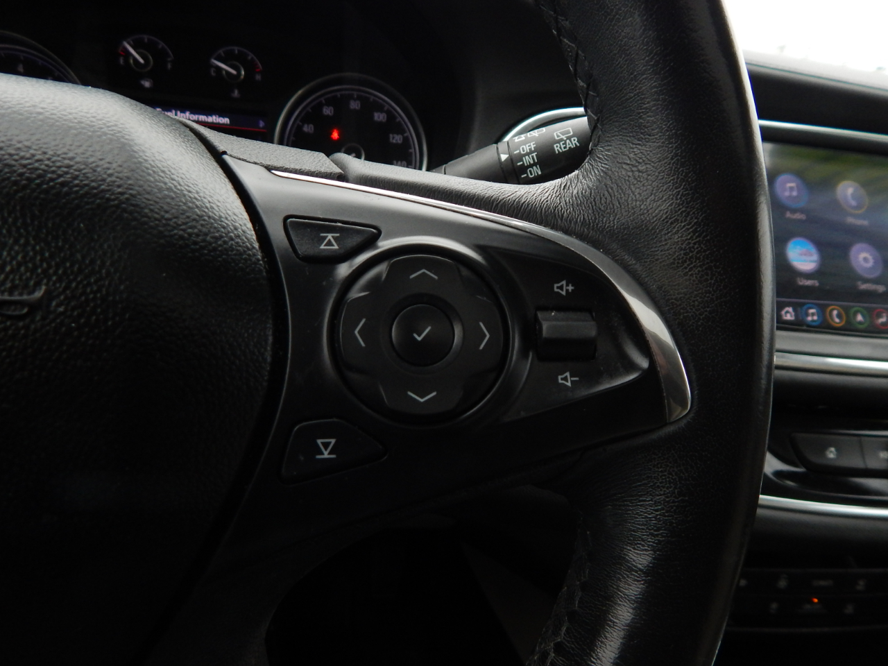 Buick Enclave Essence 2021