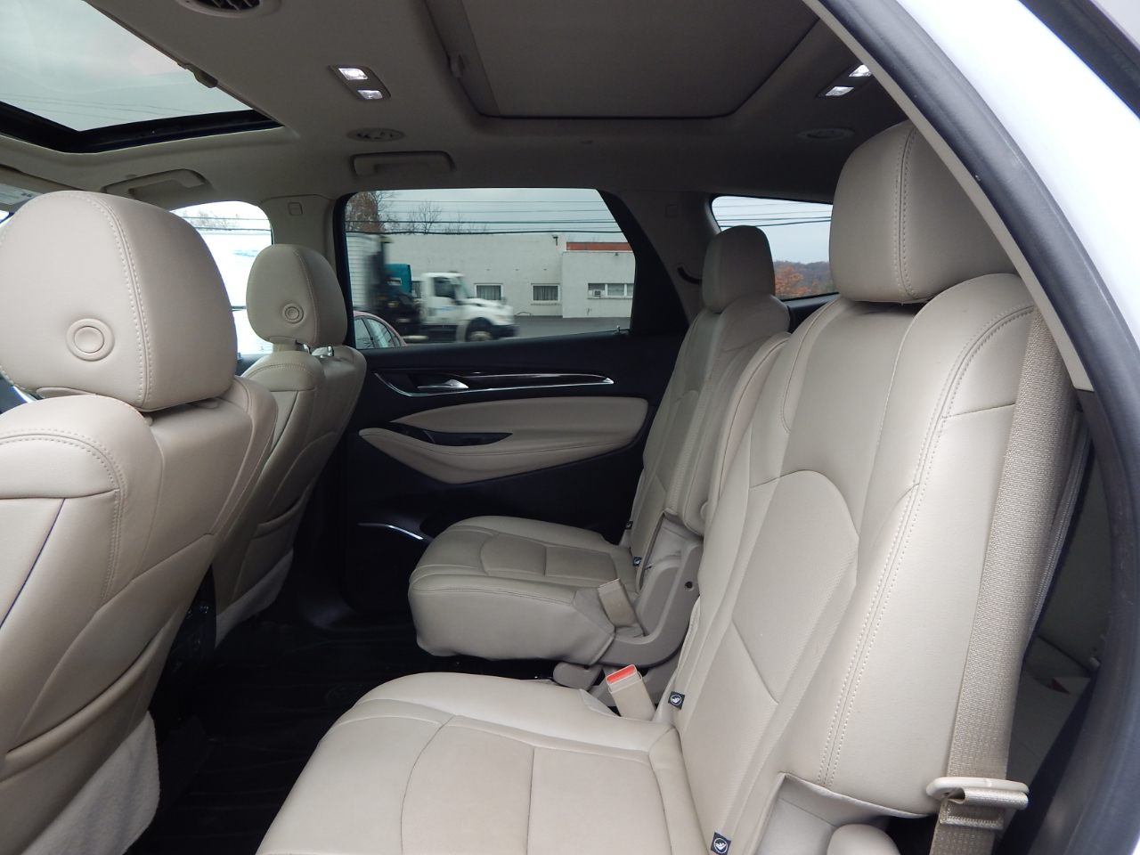 Buick Enclave Essence 2021