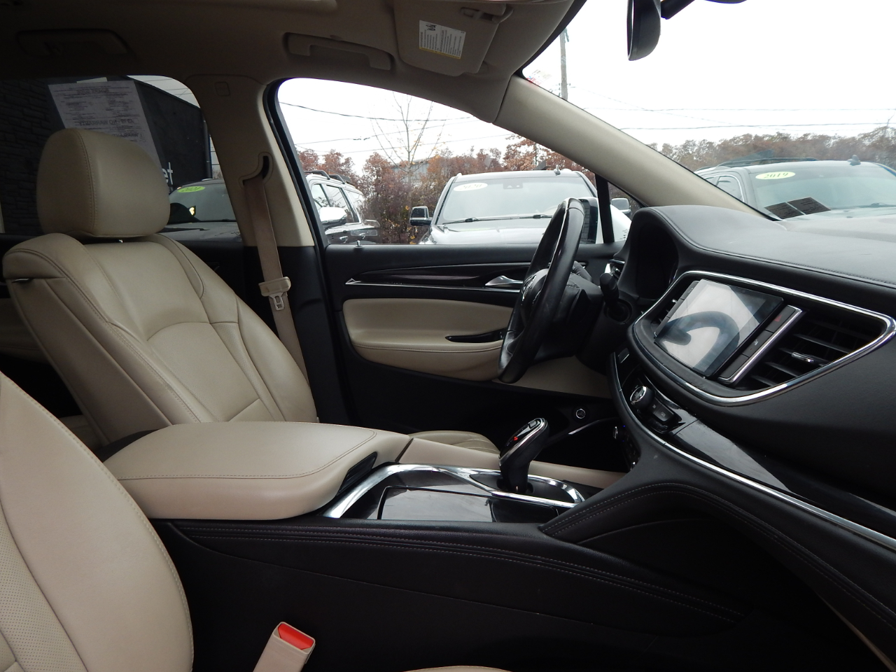 Buick Enclave Essence 2021