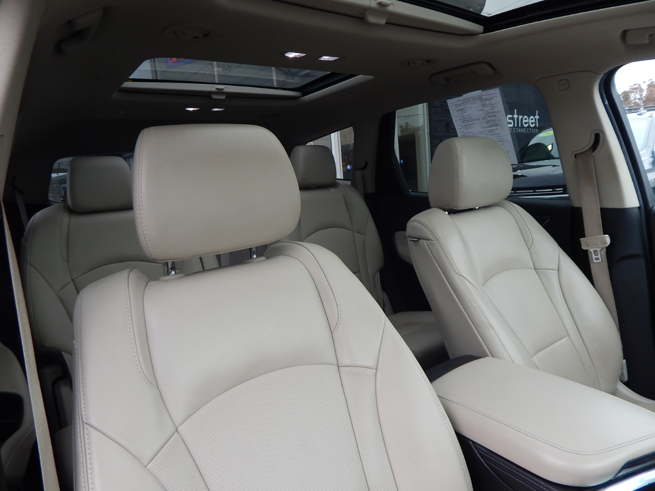 Buick Enclave Essence 2021