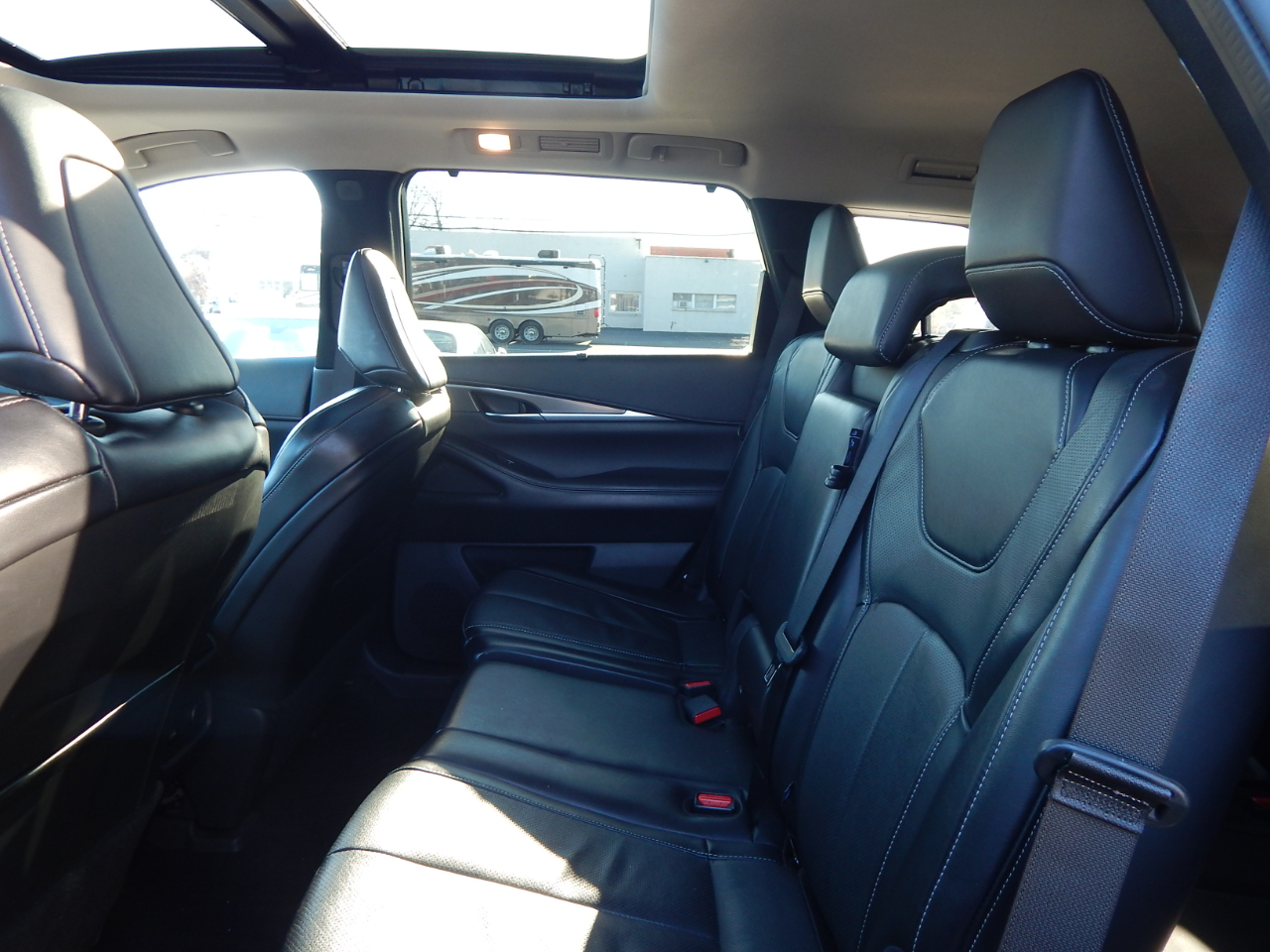 Infiniti QX60 LUXE AWD 2022