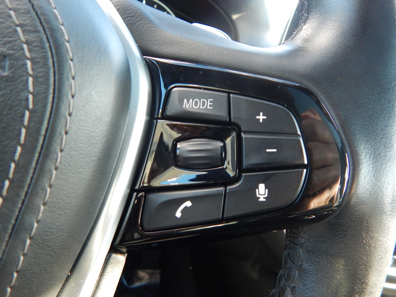 BMW 5 Series 530i xDrive Sedan 2019