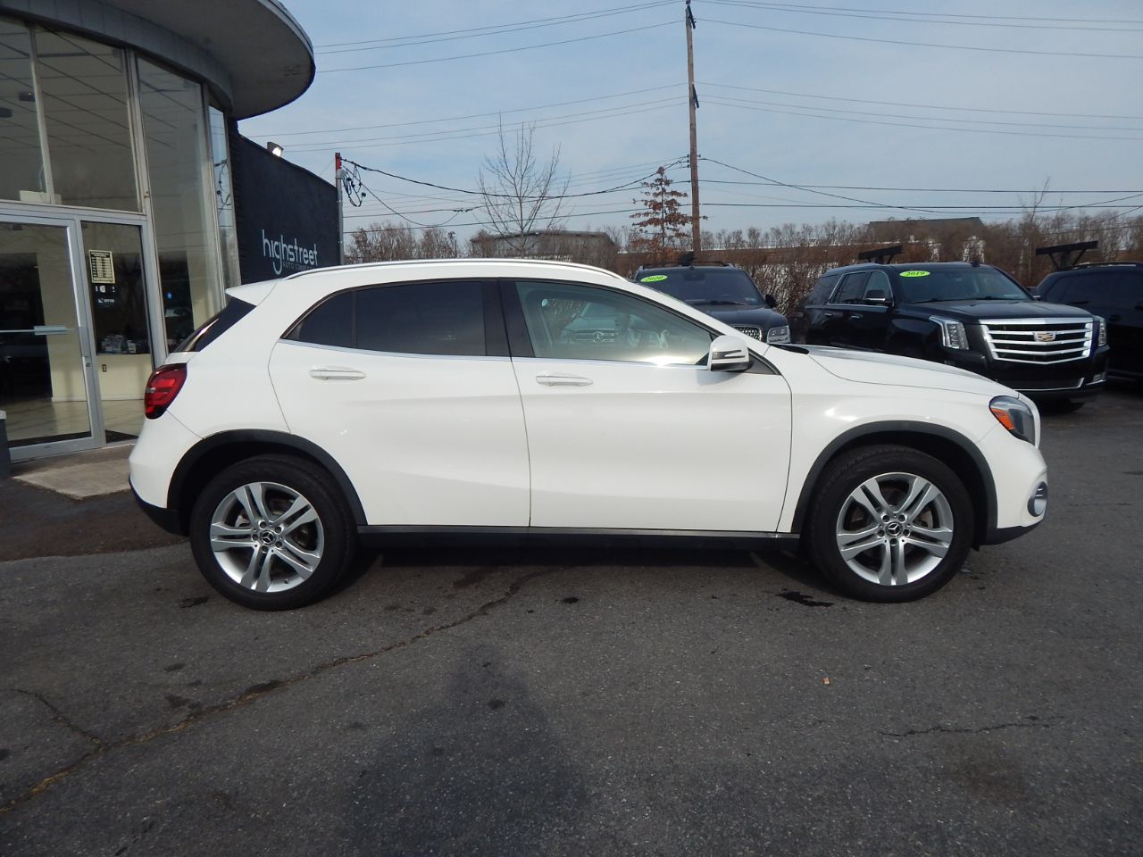 Mercedes-Benz GLA-Class 4MATIC 4dr GLA 250 2019