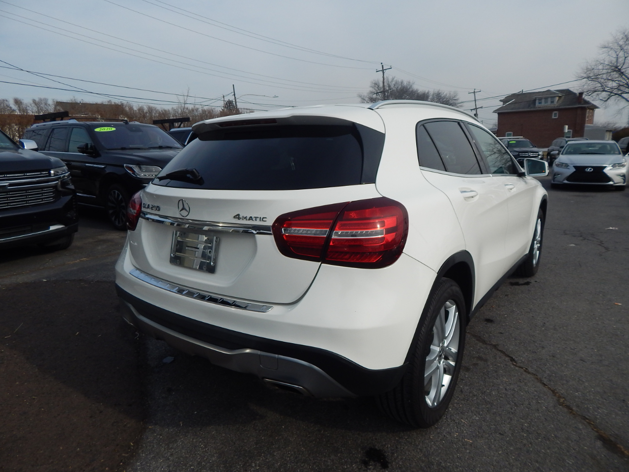 Mercedes-Benz GLA-Class 4MATIC 4dr GLA 250 2019