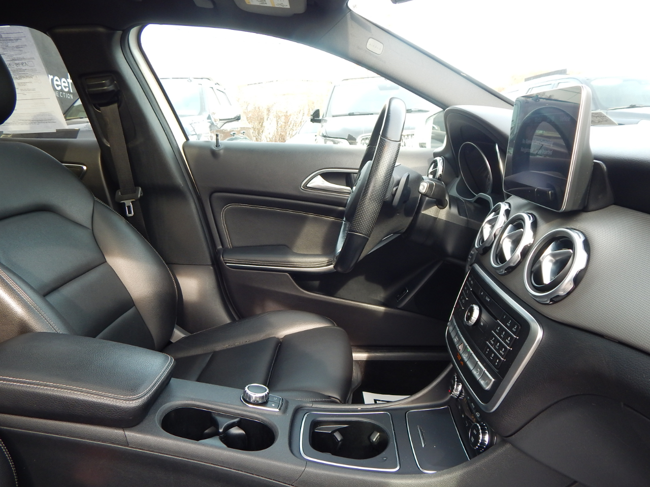 Mercedes-Benz GLA-Class 4MATIC 4dr GLA 250 2019