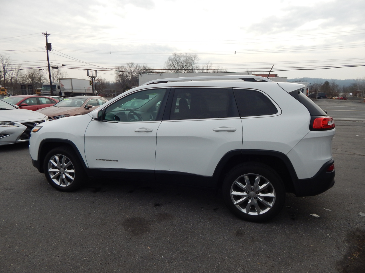 Jeep Cherokee Limited 4D SUV FWD 2017