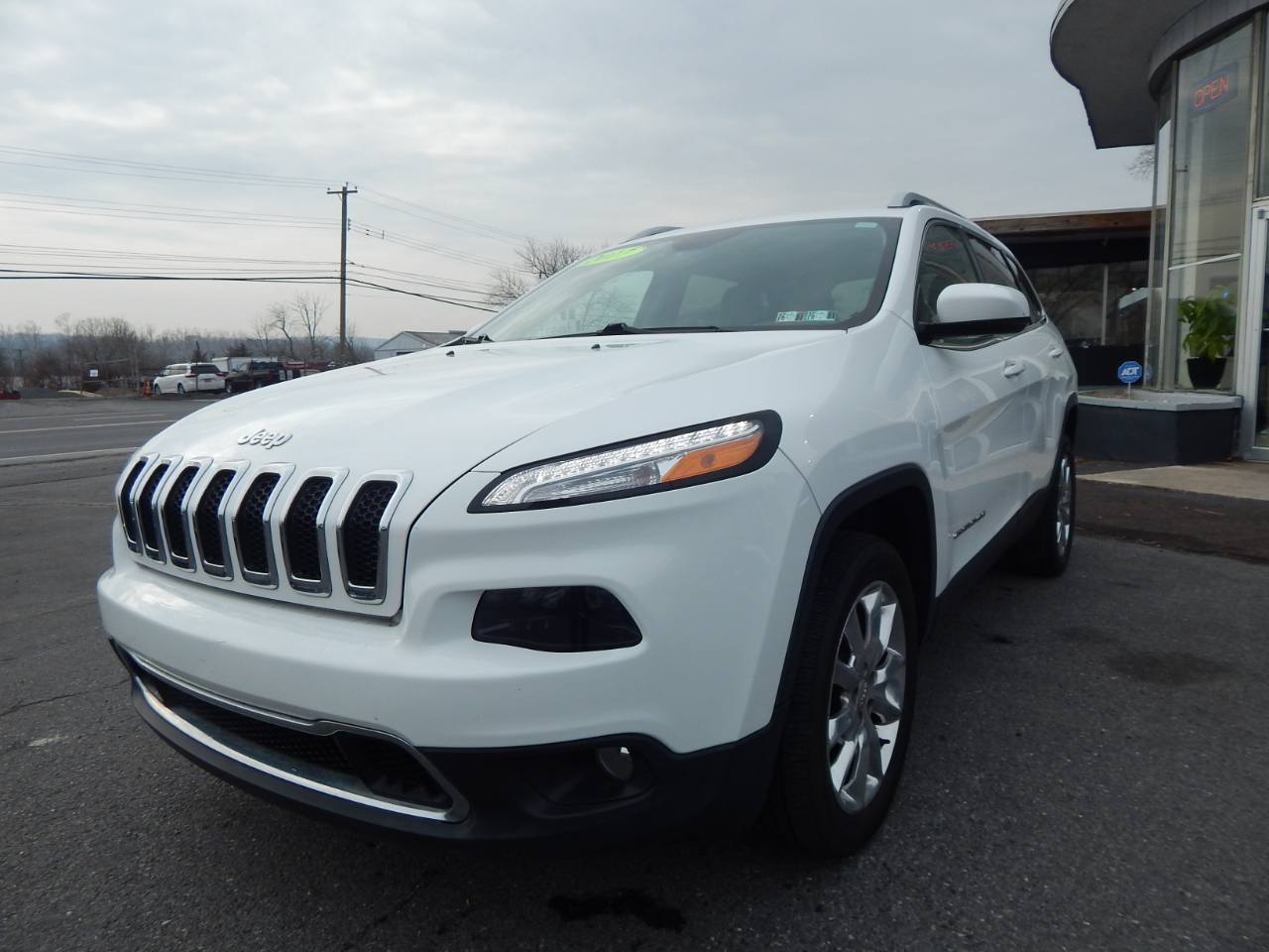 Jeep Cherokee Limited 4D SUV FWD 2017