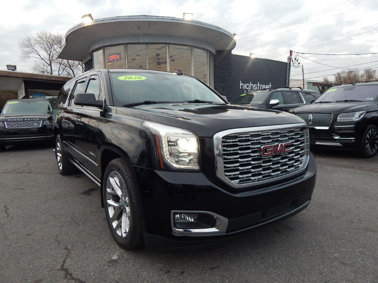GMC Yukon XL Denali 4WD 2020