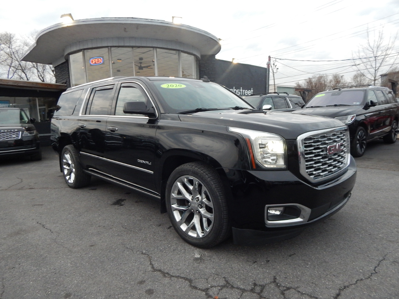 GMC Yukon XL Denali 4WD 2020
