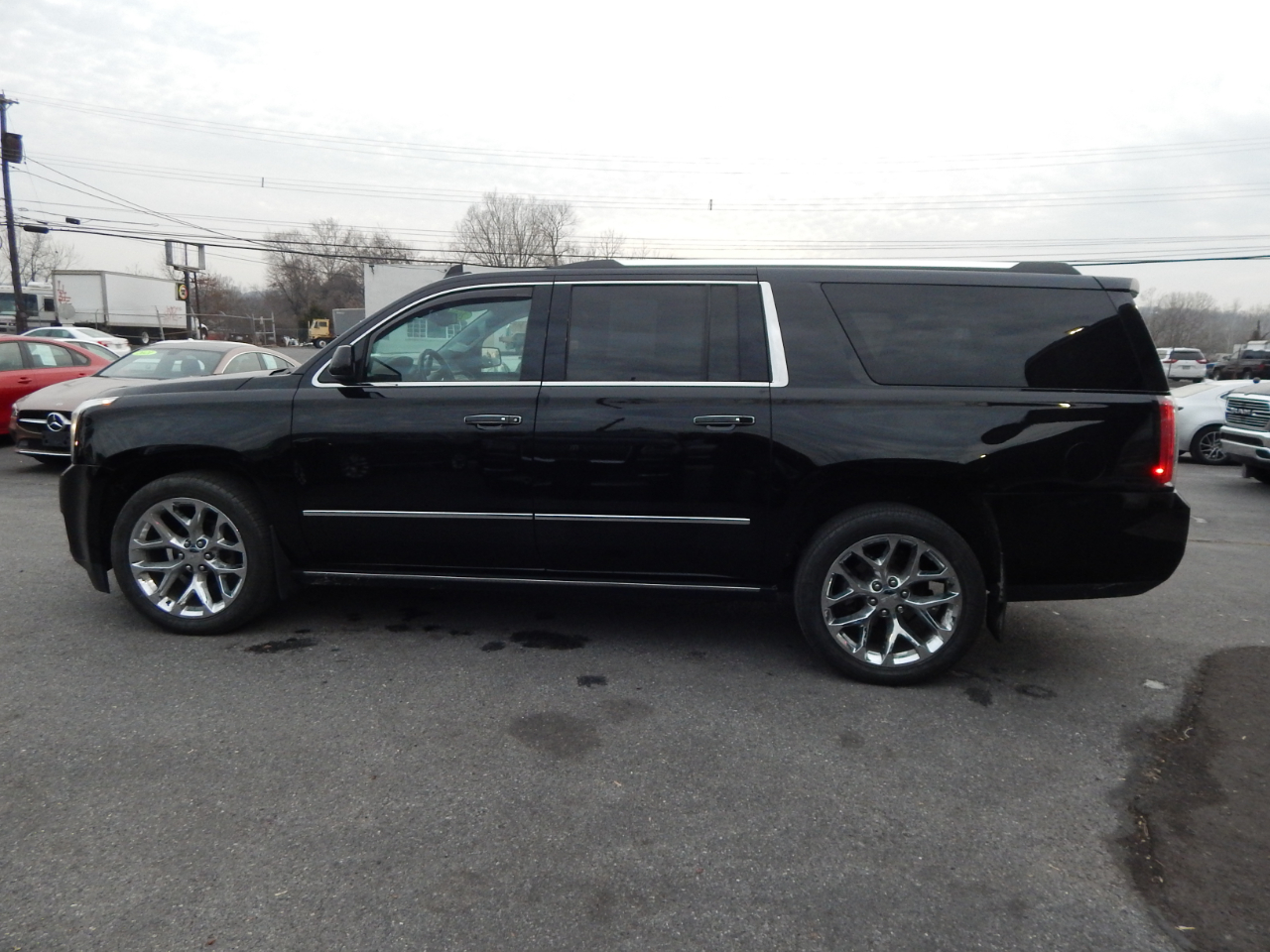 GMC Yukon XL Denali 4WD 2020