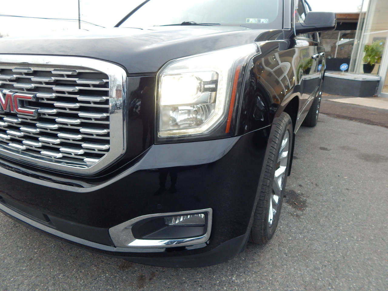 GMC Yukon XL Denali 4WD 2020