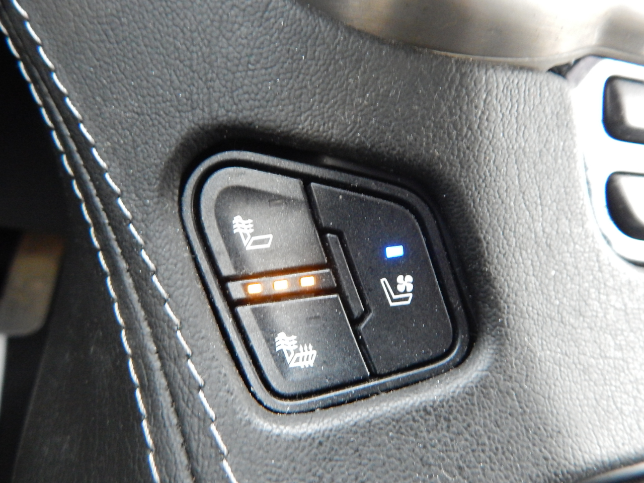 GMC Yukon XL Denali 4WD 2020