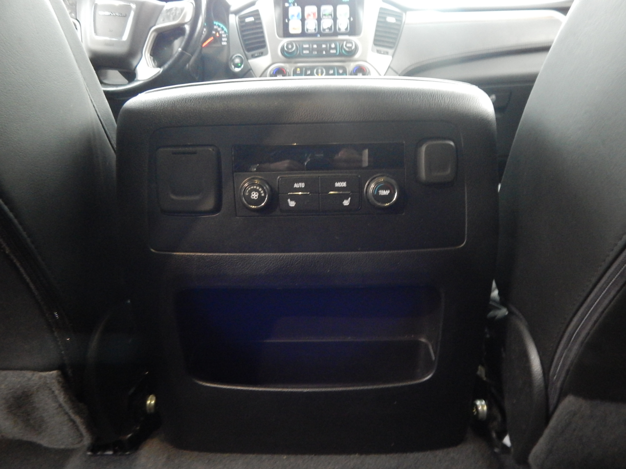 GMC Yukon XL Denali 4WD 2020