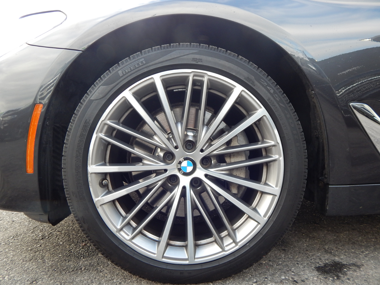 BMW 5 Series 530i xDrive Sedan 2019