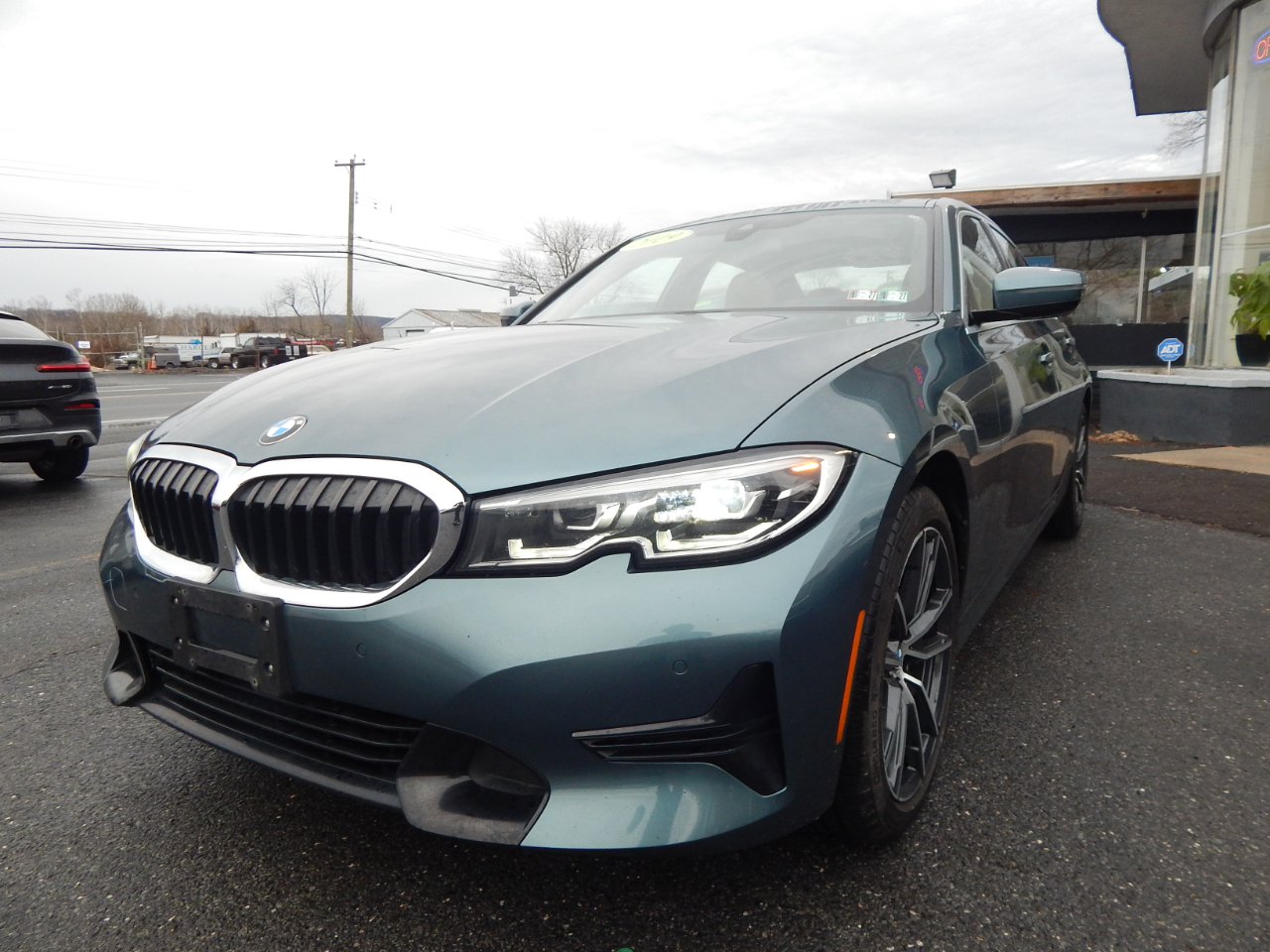 BMW 3 Series 330i xDrive Sedan 2019