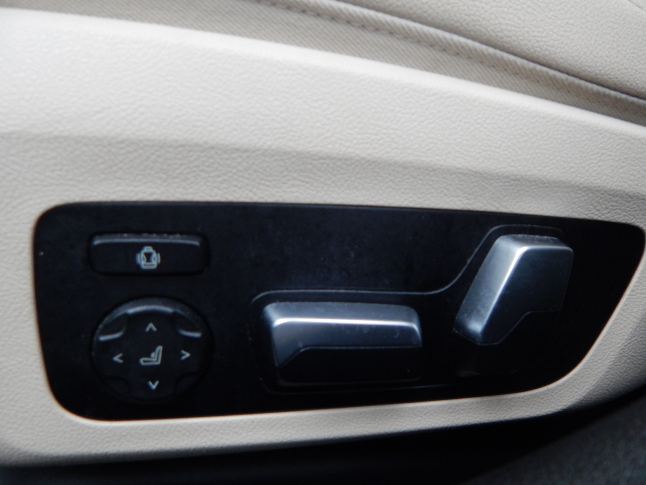 BMW 3 Series 330i xDrive Sedan 2019