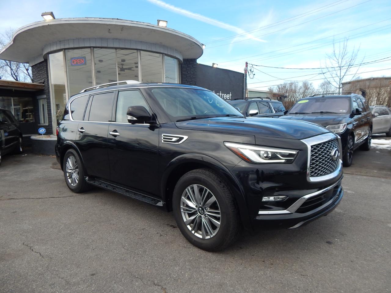 Infiniti QX80 Luxe 4D SUV AWD 2021
