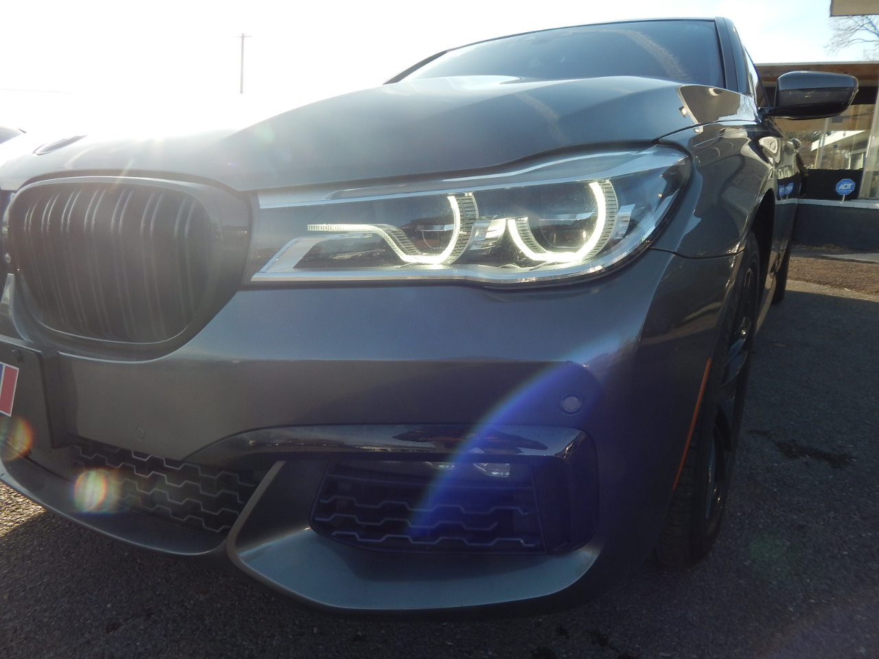 BMW 7 Series 4dr Sdn 750i xDrive AWD 2017