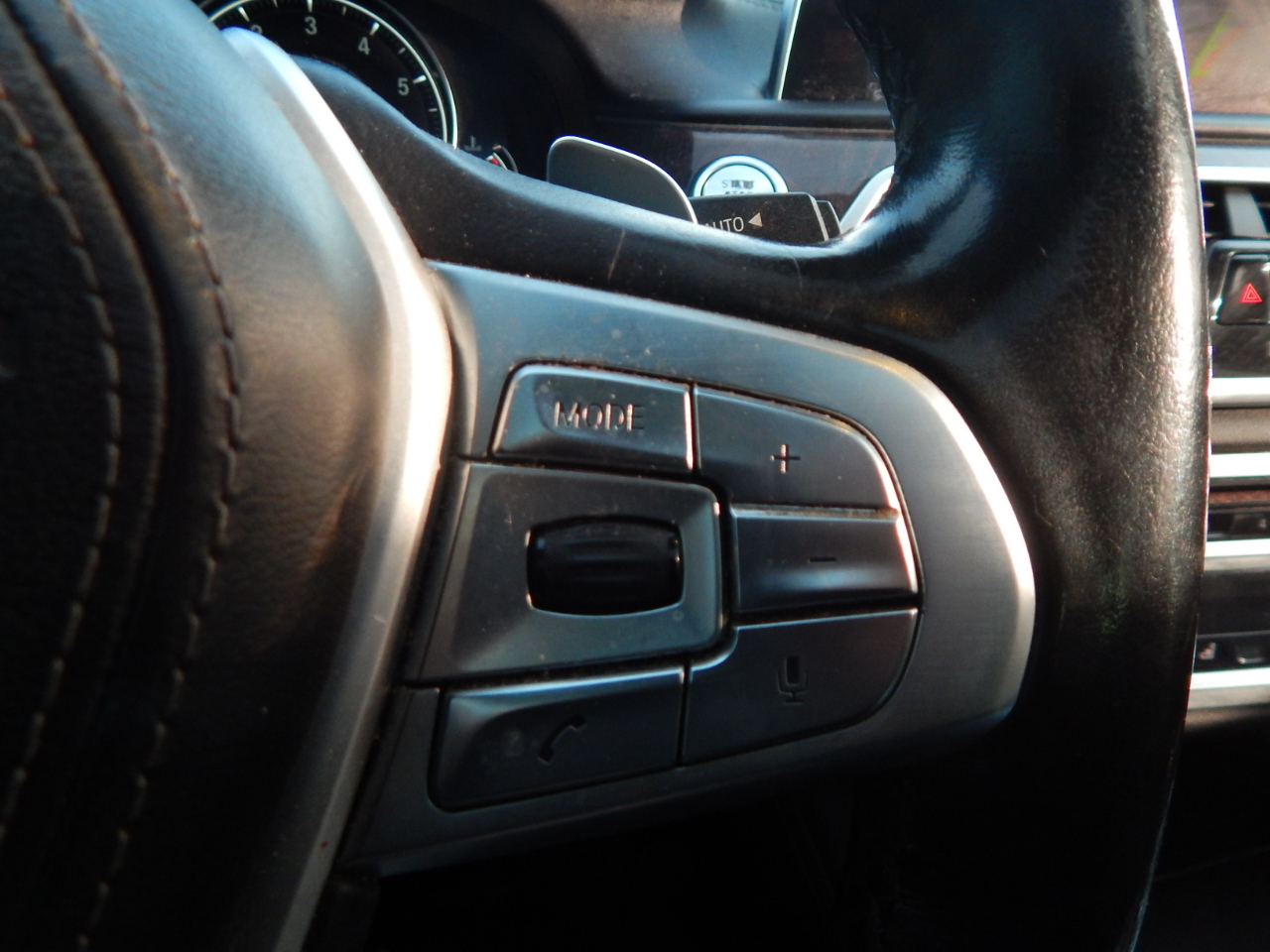 BMW 7 Series 4dr Sdn 750i xDrive AWD 2017