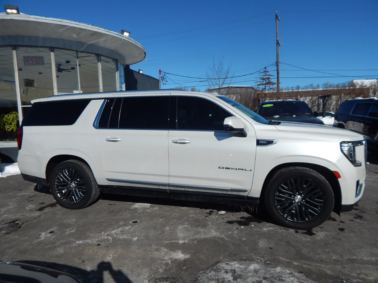 GMC Yukon XL 4WD 4dr Denali 2021