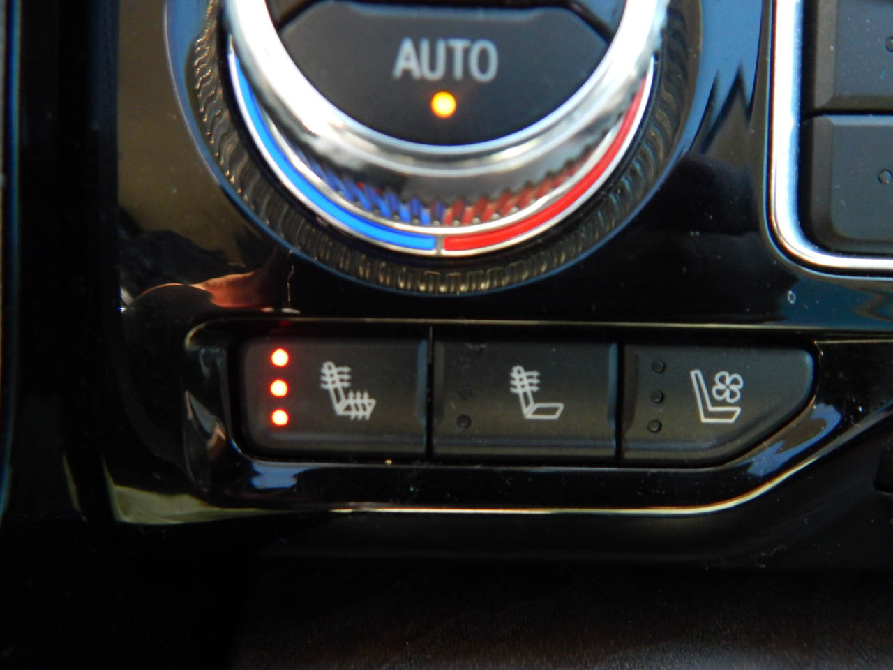 GMC Yukon XL 4WD 4dr Denali 2021