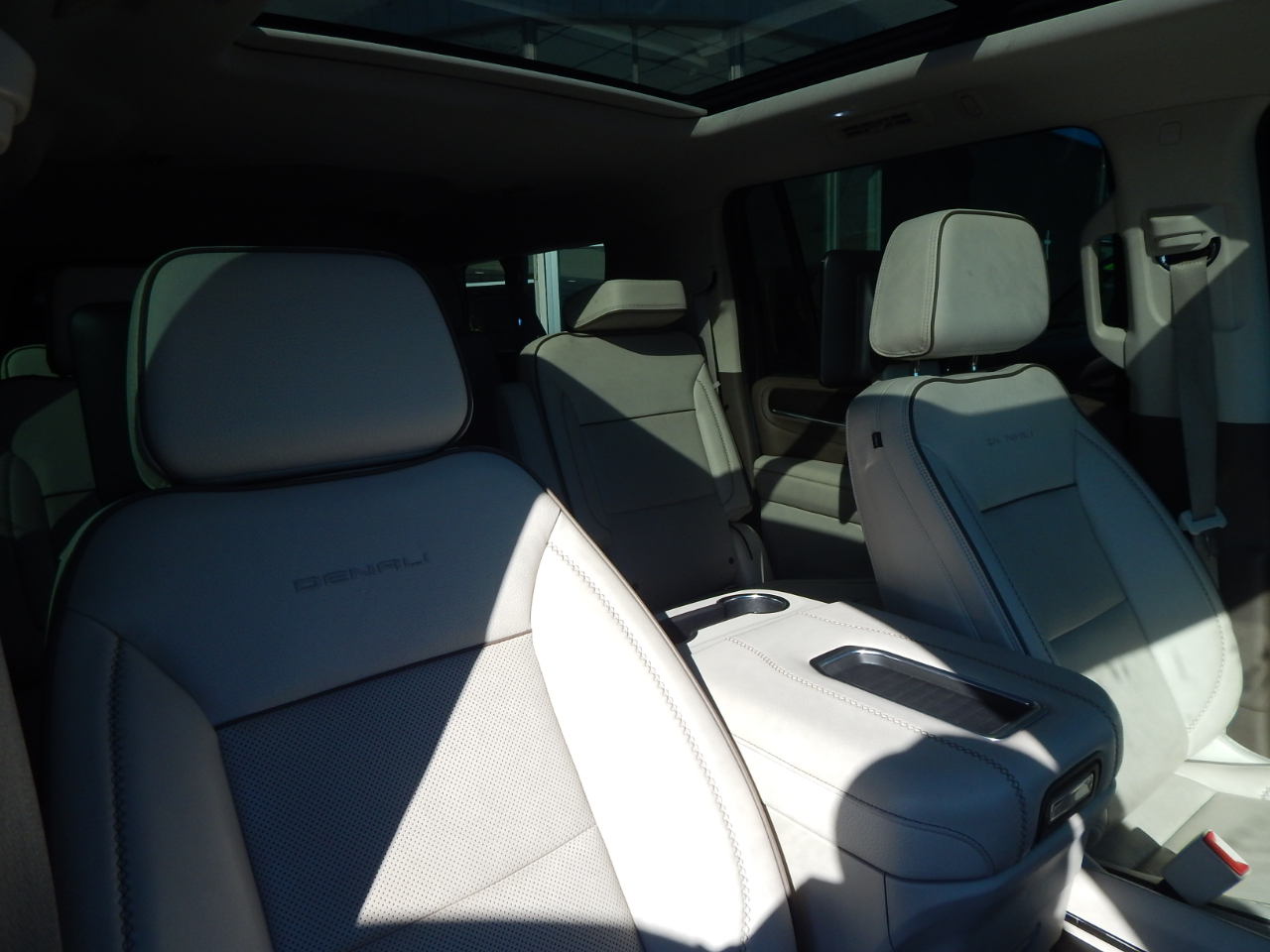 GMC Yukon XL 4WD 4dr Denali 2021