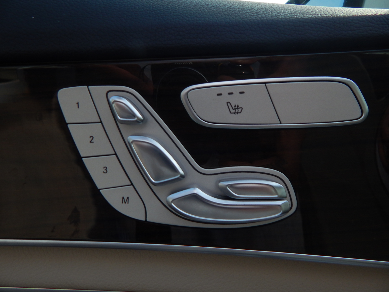 Mercedes-Benz C-Class C 300 4MATIC Sedan 2018