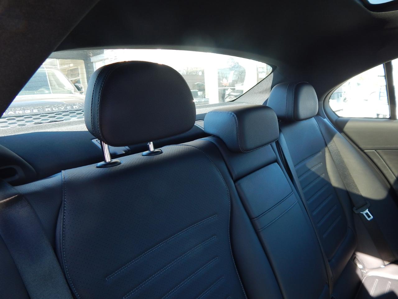 Mercedes-Benz C Class C300 4D Sedan 4Matic 2023