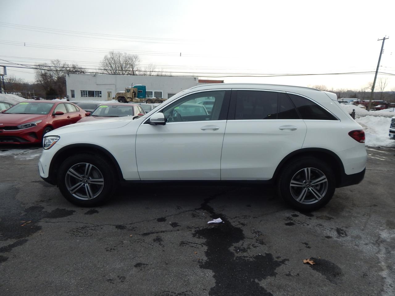 Mercedes-Benz GLC GLC 300 4MATIC SUV 2021