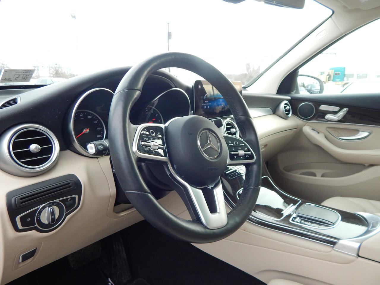 Mercedes-Benz GLC GLC 300 4MATIC SUV 2021