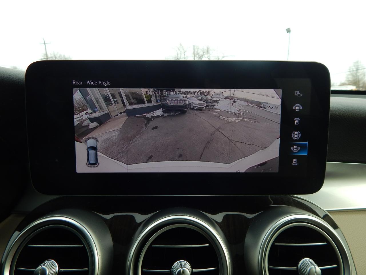 Mercedes-Benz GLC GLC 300 4MATIC SUV 2021