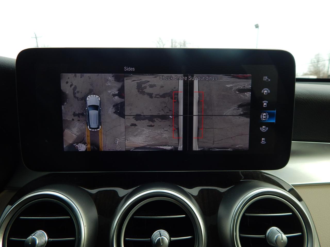 Mercedes-Benz GLC GLC 300 4MATIC SUV 2021