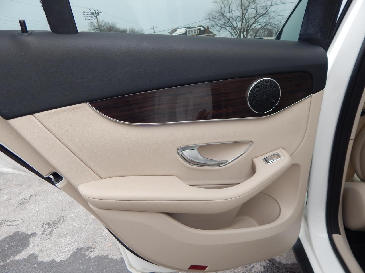 Mercedes-Benz GLC GLC 300 4MATIC SUV 2021