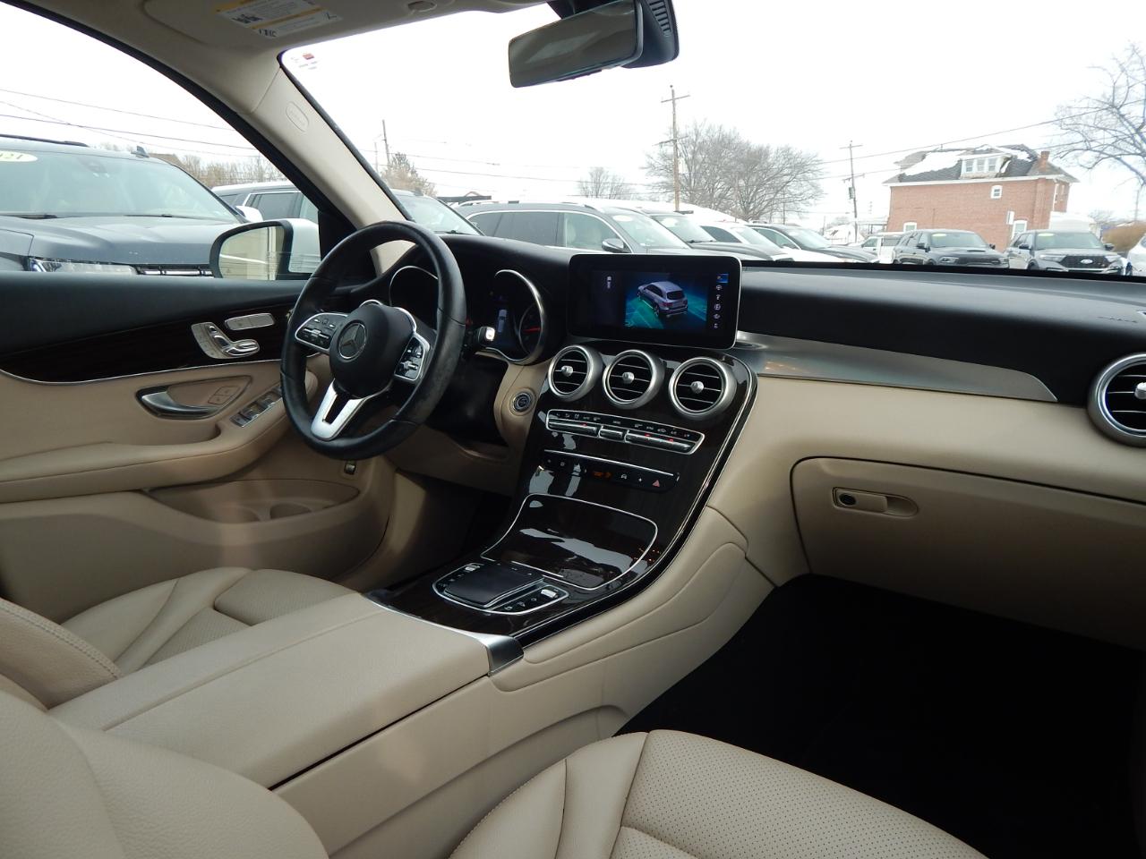 Mercedes-Benz GLC GLC 300 4MATIC SUV 2021