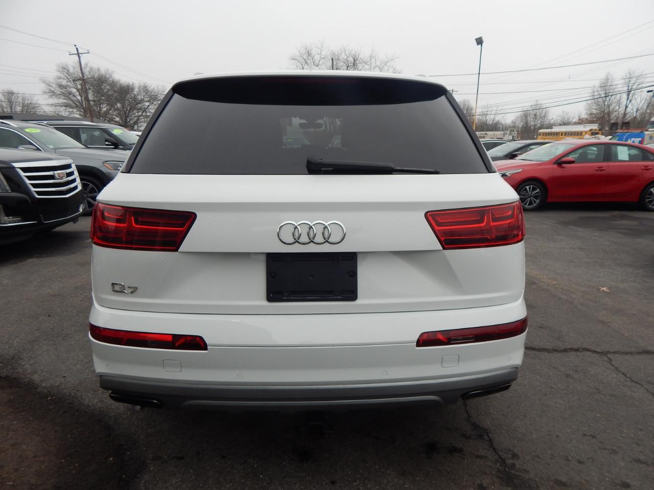 Audi Q7 SE Premium Plus 55 TFSI quattro 2019