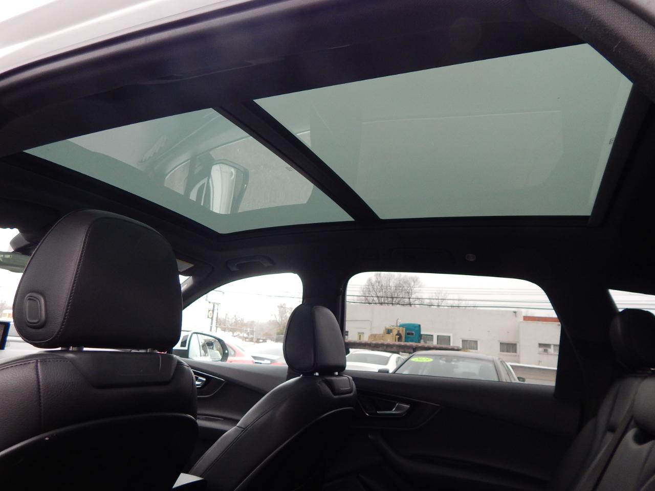 Audi Q7 SE Premium Plus 55 TFSI quattro 2019