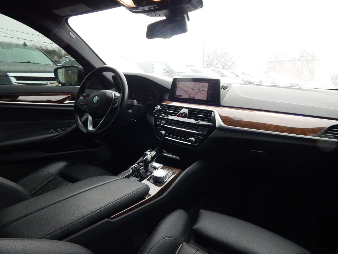 BMW 5 Series 530i xDrive Sedan 2020