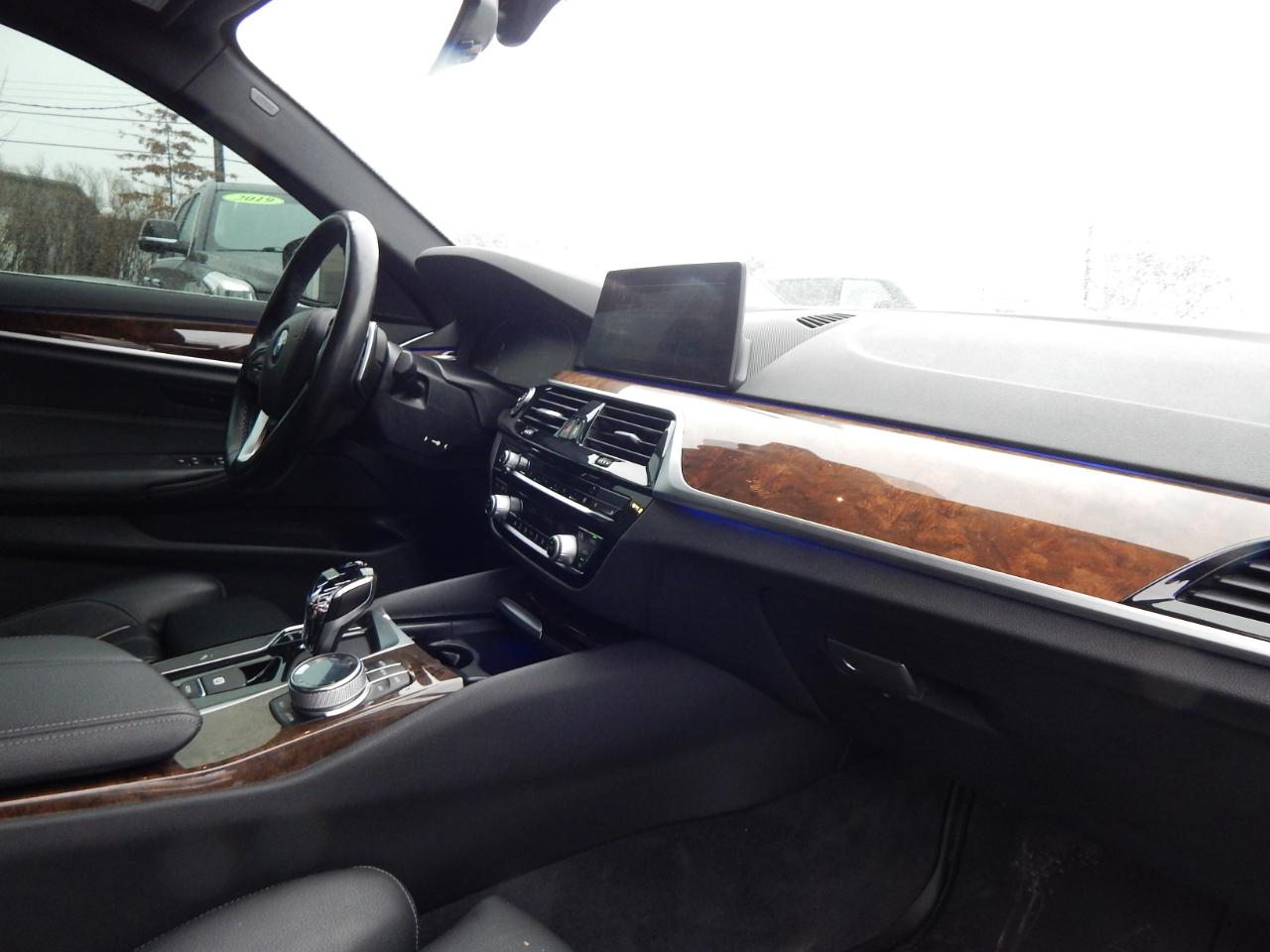 BMW 5 Series 530i xDrive Sedan 2020