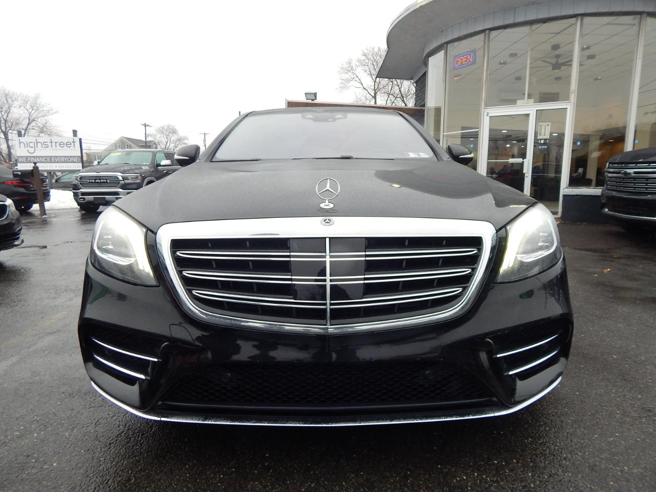 Mercedes-Benz S-Class S 560 4MATIC Sedan 2018