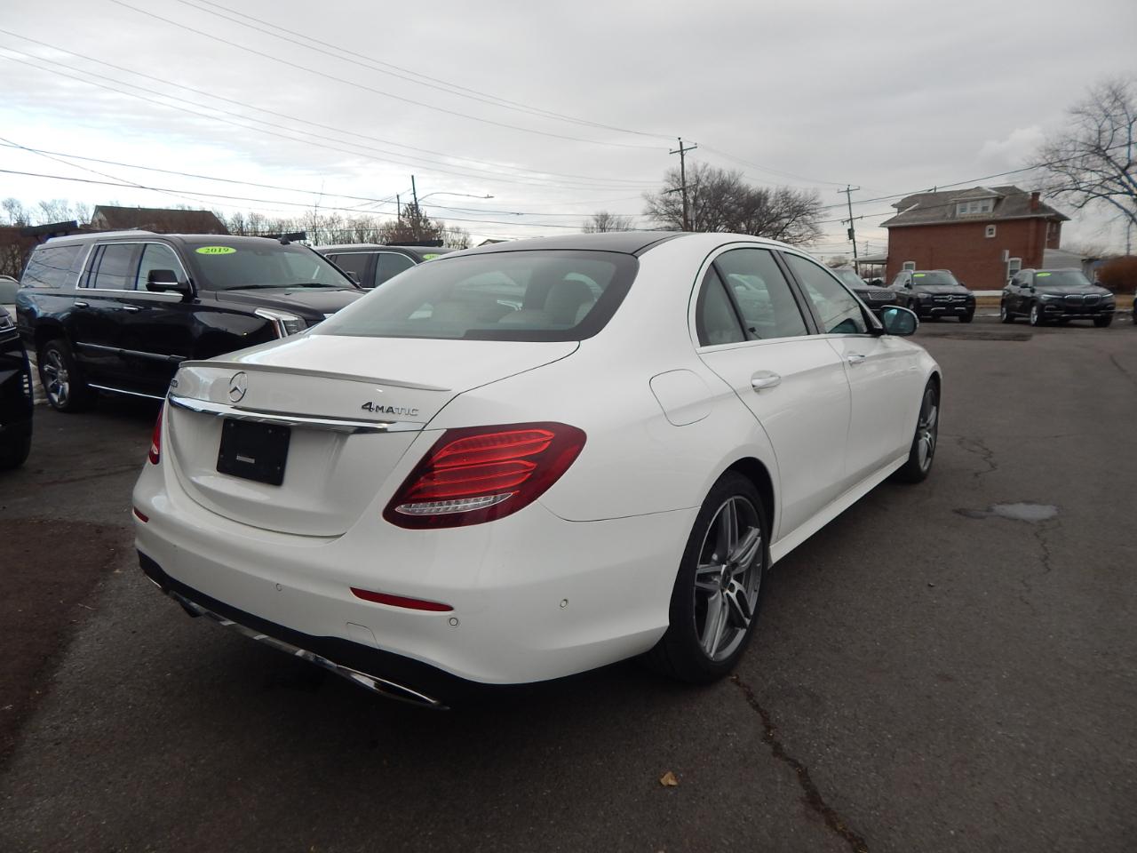 Mercedes-Benz E-Class E 300 4MATIC Sedan 2019