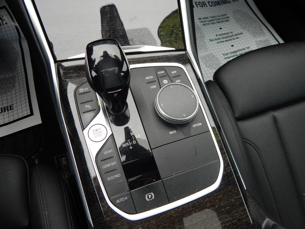 BMW 3 Series 330i xDrive Sedan 2021