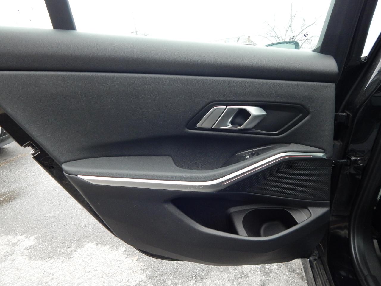 BMW 3 Series 330i xDrive Sedan 2021