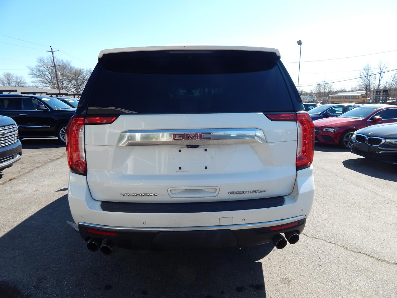 GMC Yukon XL Denali 4WD 2021