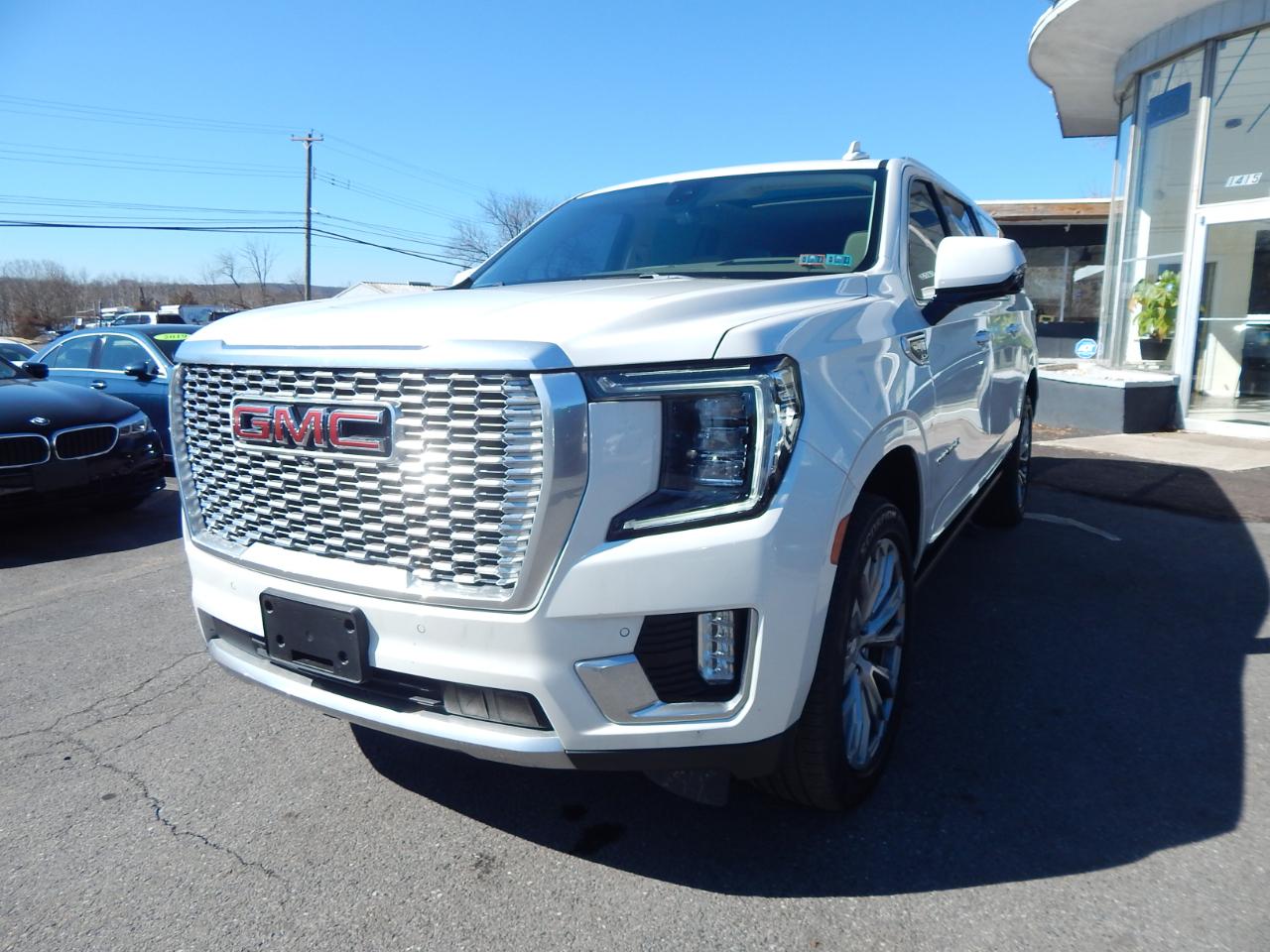 GMC Yukon XL Denali 4WD 2021