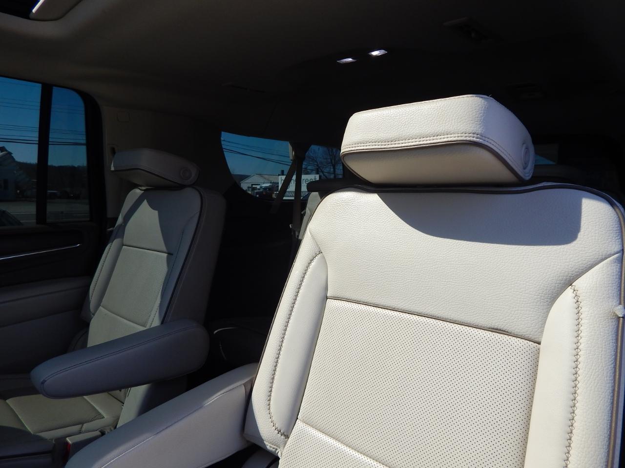 GMC Yukon XL Denali 4WD 2021