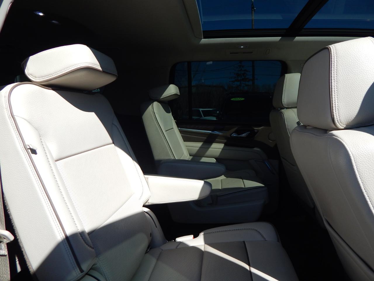 GMC Yukon XL Denali 4WD 2021