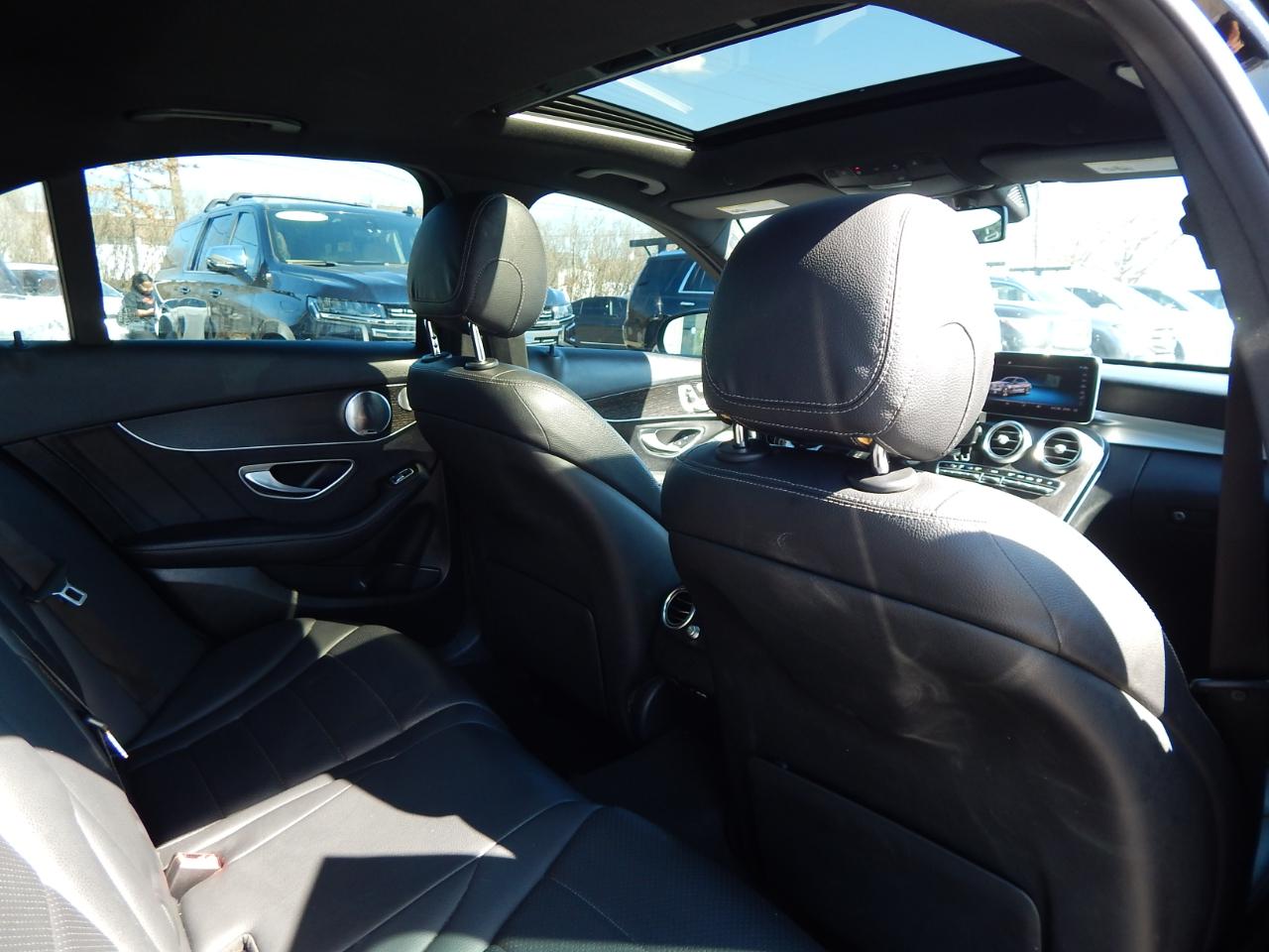 Mercedes-Benz C-Class 4dr Sdn C300 4MATIC 2020